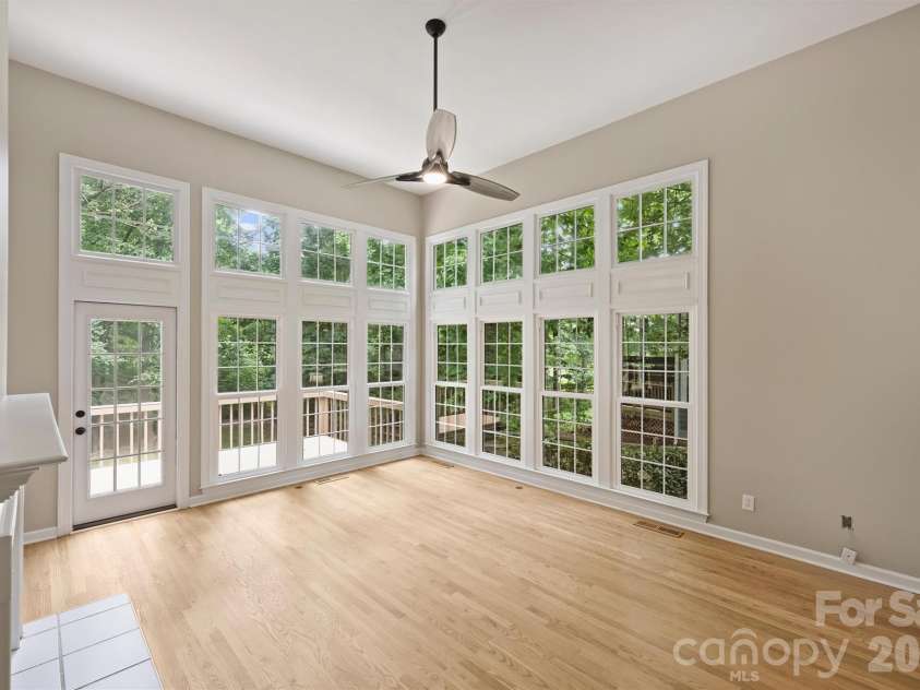 5317 Fairvista Drive, Charlotte, NC 28269.  MLS# CAR4393262, YatesRealty ID 31445. 