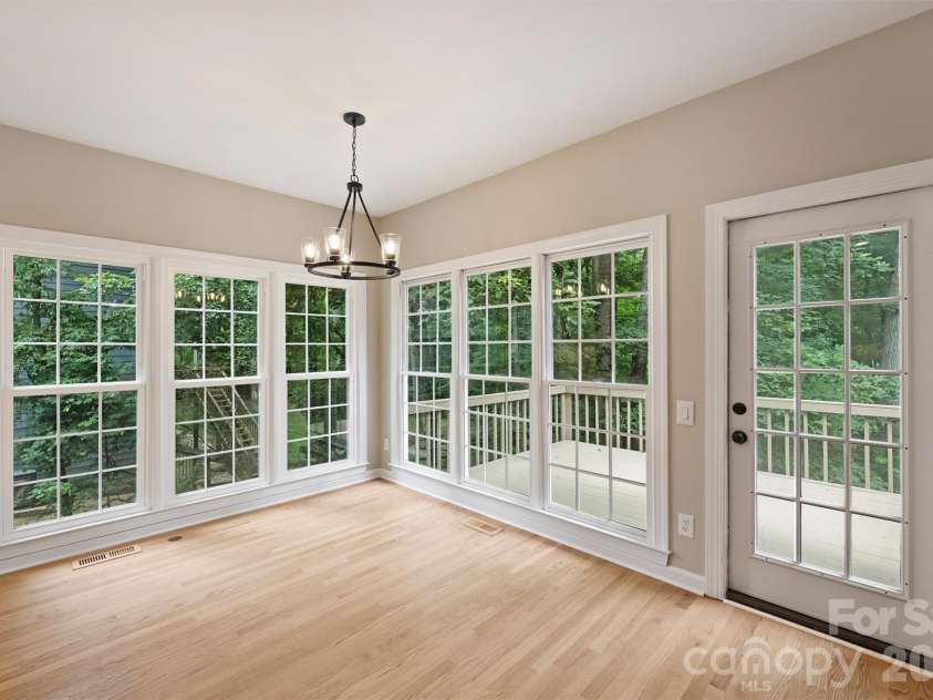 5317 Fairvista Drive, Charlotte, NC 28269.  MLS# CAR4393262, YatesRealty ID 31445. 