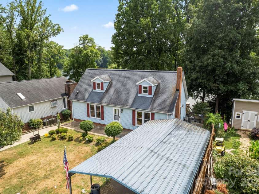 5438 Cold Harbor Drive, Charlotte, NC 28214.  MLS# CAR4282573, YatesRealty ID 31445. 