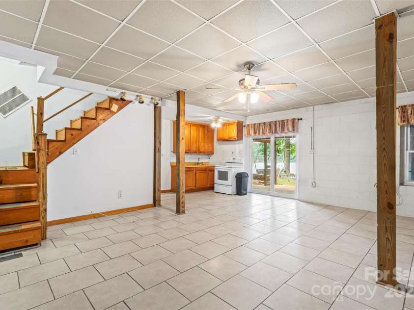 5438 Cold Harbor Drive, Charlotte, NC 28214.  MLS# CAR4282573, YatesRealty ID 31445. Basement