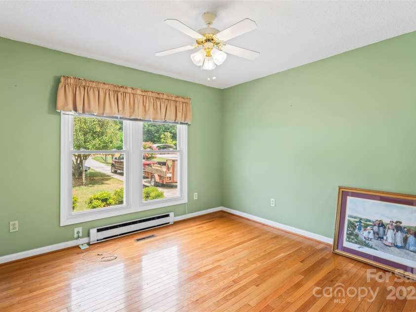 5438 Cold Harbor Drive, Charlotte, NC 28214.  MLS# CAR4282573, YatesRealty ID 31445. Bedroom 2 - main level