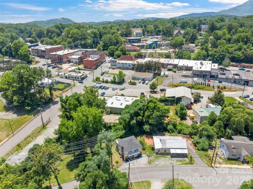 144 Howard Street, Tryon, NC 28782.  MLS# CAR4393484, YatesRealty ID 31447. 