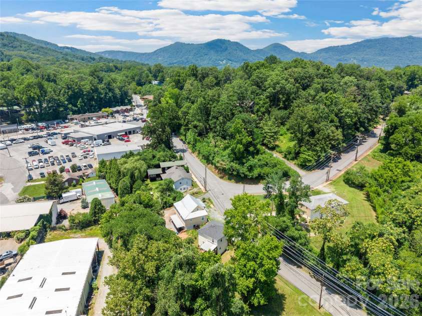 144 Howard Street, Tryon, NC 28782.  MLS# CAR4393484, YatesRealty ID 31447. 