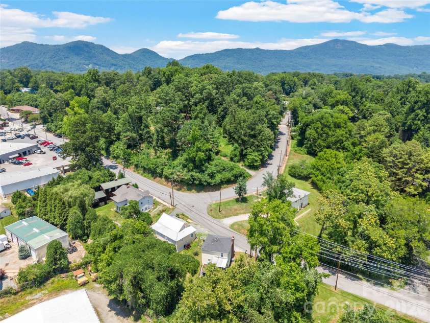 144 Howard Street, Tryon, NC 28782.  MLS# CAR4393484, YatesRealty ID 31447. 