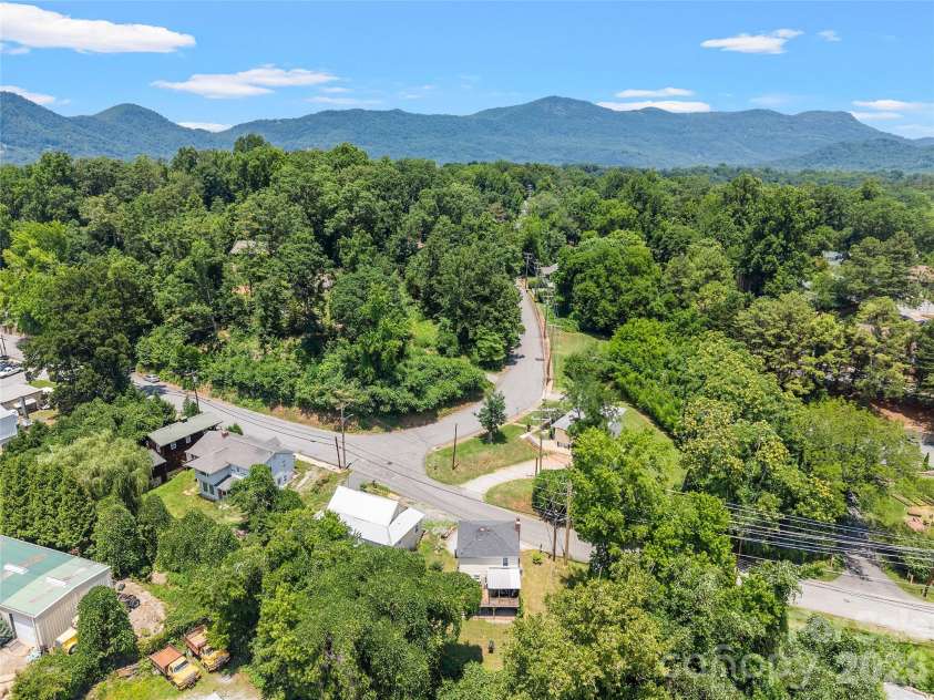 144 Howard Street, Tryon, NC 28782.  MLS# CAR4393484, YatesRealty ID 31447. 