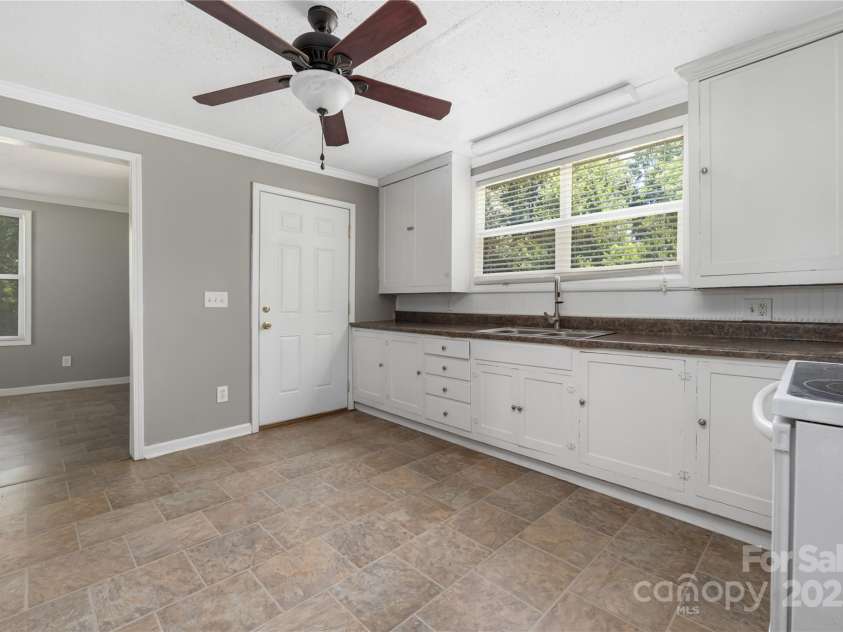 2770 St James Church Road, Newton, NC 28658.  MLS# CAR4283875, YatesRealty ID 31447. 