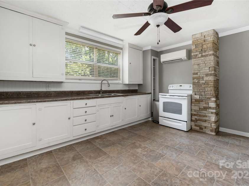 2770 St James Church Road, Newton, NC 28658.  MLS# CAR4283875, YatesRealty ID 31447. 