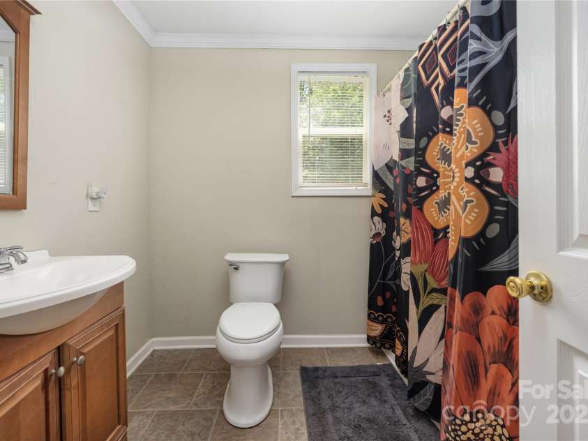 2770 St James Church Road, Newton, NC 28658.  MLS# CAR4283875, YatesRealty ID 31447. 