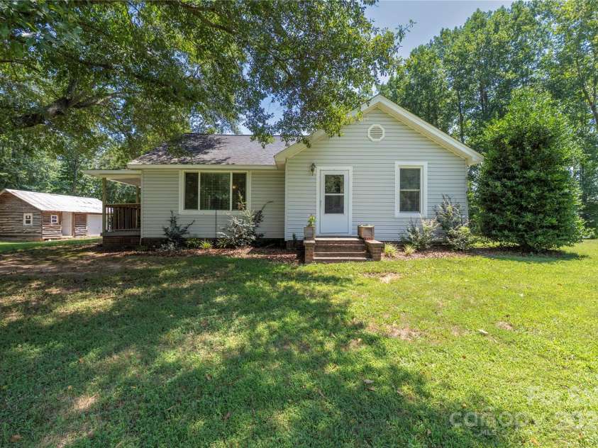 2770 St James Church Road, Newton, NC 28658.  MLS# CAR4283875, YatesRealty ID 31447. 