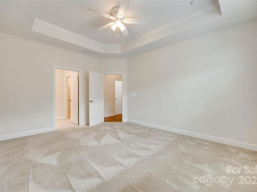 2261 Lincolnshire Lane, Waxhaw, NC 28173.  MLS# CAR4268622, YatesRealty ID 31448. 