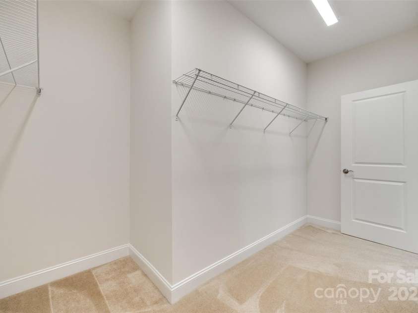 2261 Lincolnshire Lane, Waxhaw, NC 28173.  MLS# CAR4268622, YatesRealty ID 31448. 