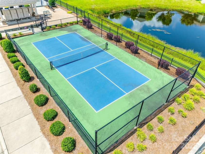 2261 Lincolnshire Lane, Waxhaw, NC 28173.  MLS# CAR4268622, YatesRealty ID 31448. 