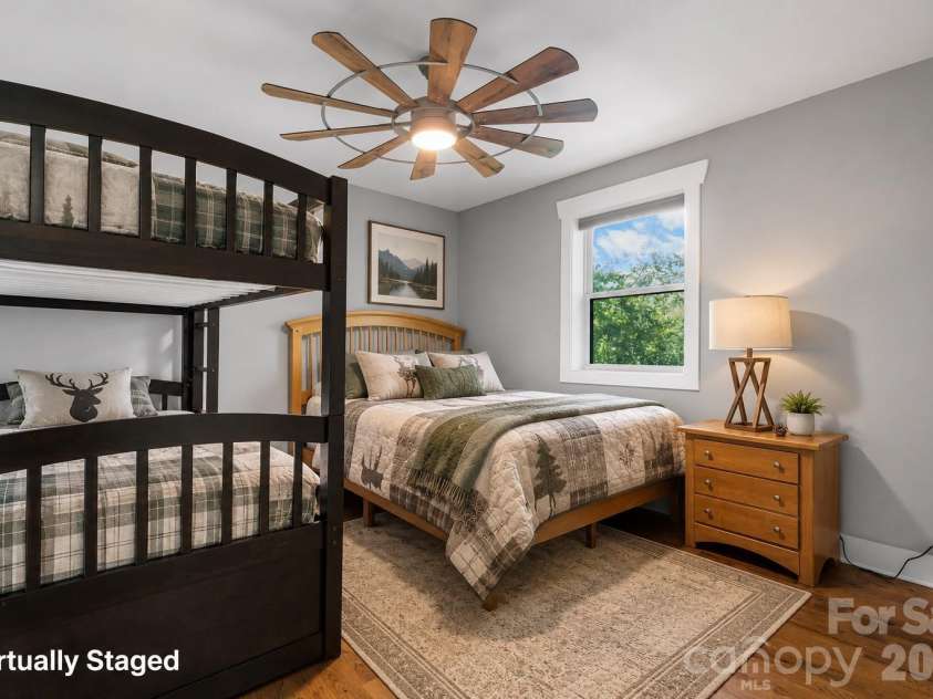 549 Clubhouse Drive, Banner Elk, NC 28604.  MLS# CAR4393499, YatesRealty ID 31448. 