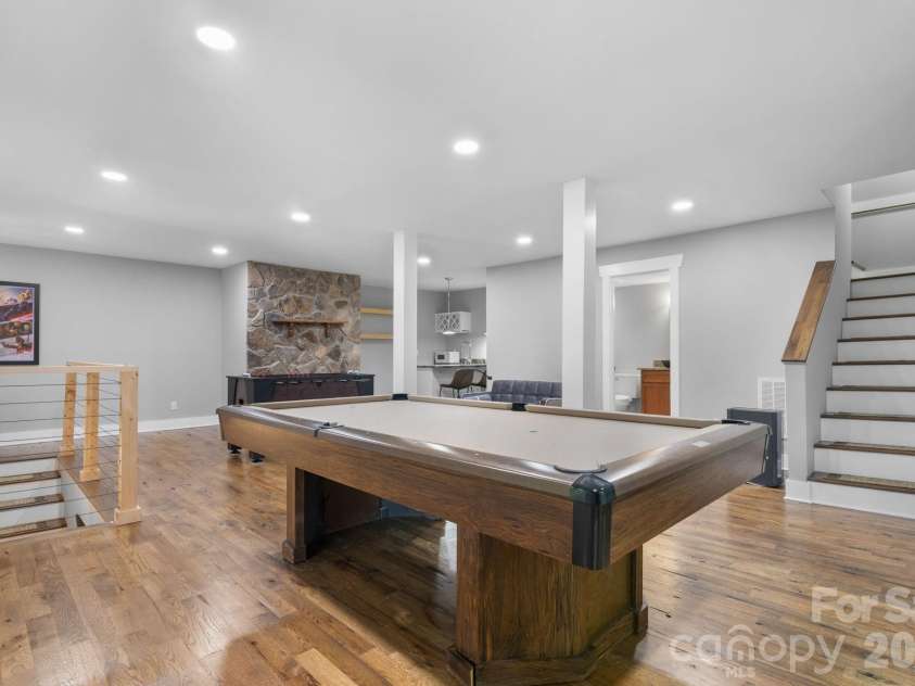 549 Clubhouse Drive, Banner Elk, NC 28604.  MLS# CAR4393499, YatesRealty ID 31448. 