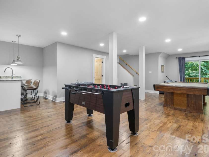549 Clubhouse Drive, Banner Elk, NC 28604.  MLS# CAR4393499, YatesRealty ID 31448. 