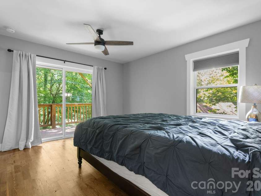 549 Clubhouse Drive, Banner Elk, NC 28604.  MLS# CAR4393499, YatesRealty ID 31448. 