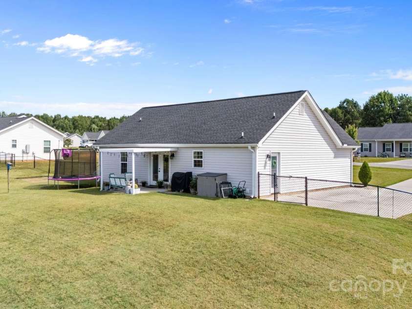 149 Tuscan Way, Lexington, NC 27295.  MLS# CAR4288019, YatesRealty ID 31449. 