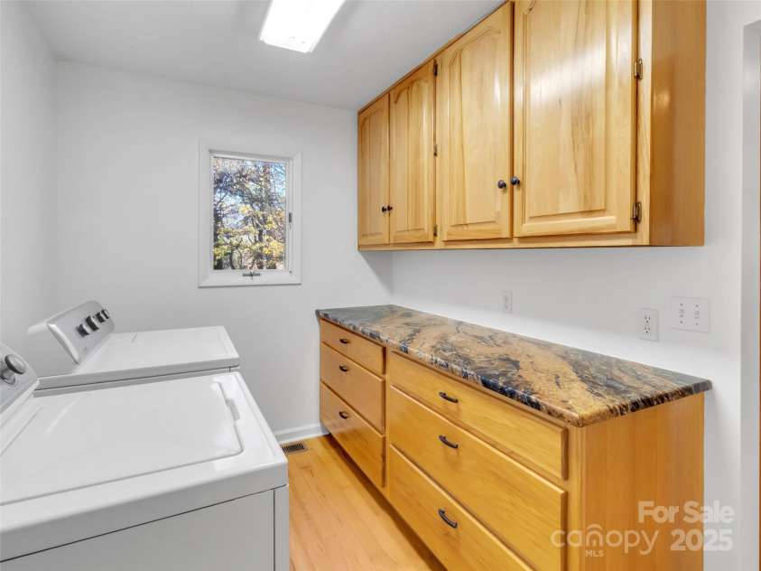 390 Echo Drive, Waynesville, NC 28786.  MLS# CAR4319138, YatesRealty ID 3145. 