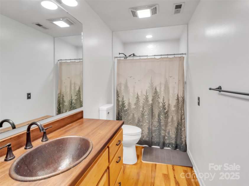 390 Echo Drive, Waynesville, NC 28786.  MLS# CAR4319138, YatesRealty ID 3145. 