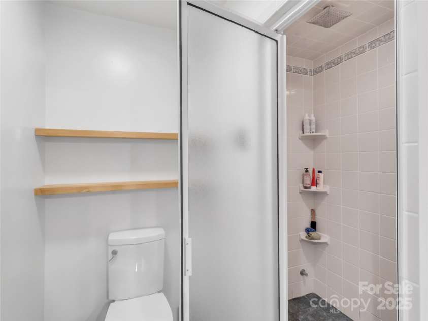 390 Echo Drive, Waynesville, NC 28786.  MLS# CAR4319138, YatesRealty ID 3145. 