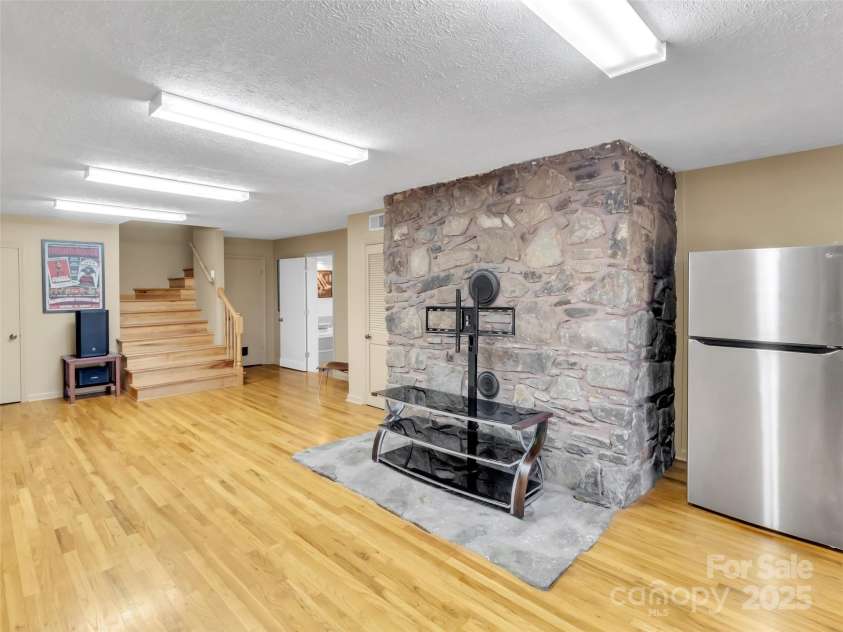 390 Echo Drive, Waynesville, NC 28786.  MLS# CAR4319138, YatesRealty ID 3145. 