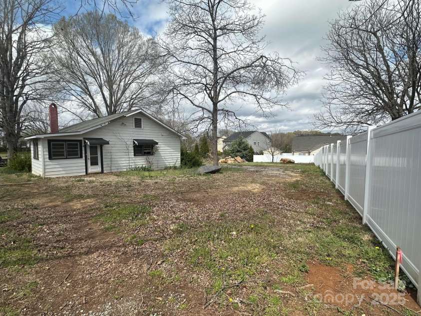 4349 Roberta Road, Concord, NC 28027.  MLS# CAR4308111, YatesRealty ID 3145. 