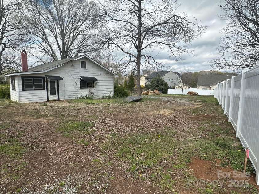 4349 Roberta Road, Concord, NC 28027.  MLS# CAR4308111, YatesRealty ID 3145. 