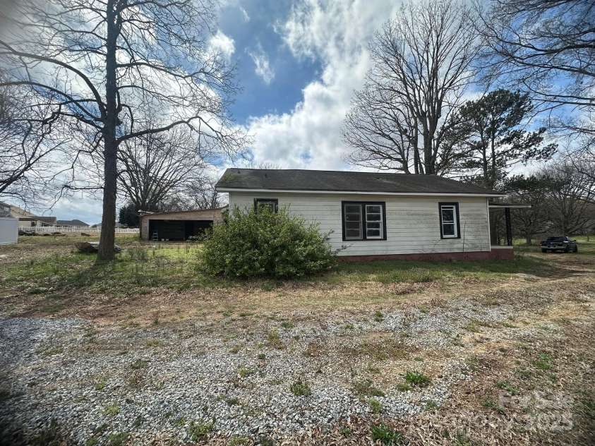 4349 Roberta Road, Concord, NC 28027.  MLS# CAR4308111, YatesRealty ID 3145. 