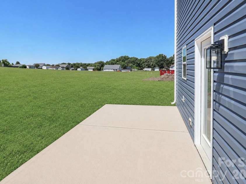 103 SIXTH Avenue, Hildebran, NC 28602.  MLS# CAR4393928, YatesRealty ID 31450. 