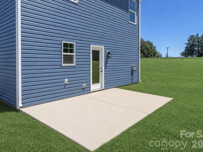 103 SIXTH Avenue, Hildebran, NC 28602.  MLS# CAR4393928, YatesRealty ID 31450. 