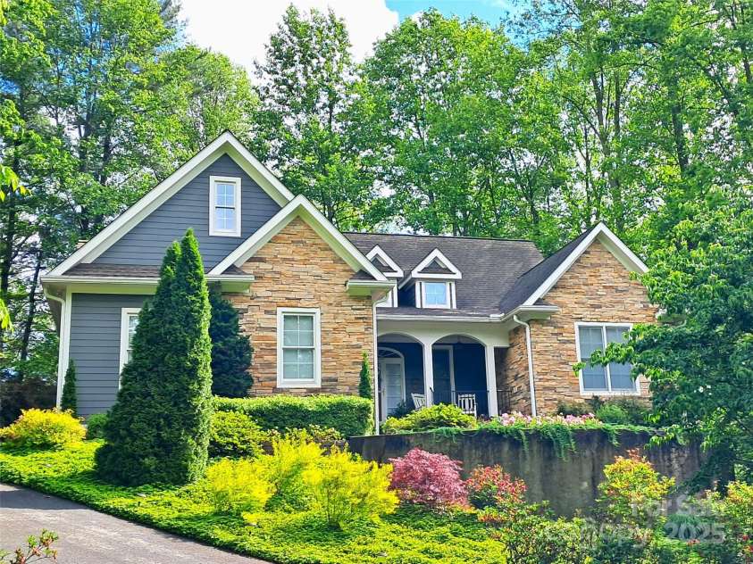 69 Benhurst Court, Hendersonville, NC 28791.  MLS# CAR4271065, YatesRealty ID 31450. Private setting
