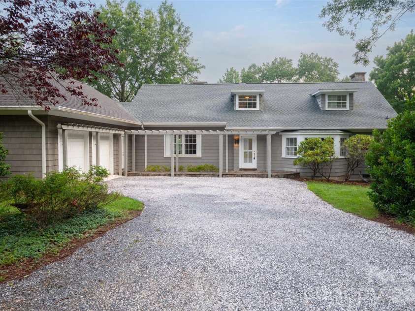55 First Street, Tryon, NC 28782.  MLS# CAR4394053, YatesRealty ID 31451. 