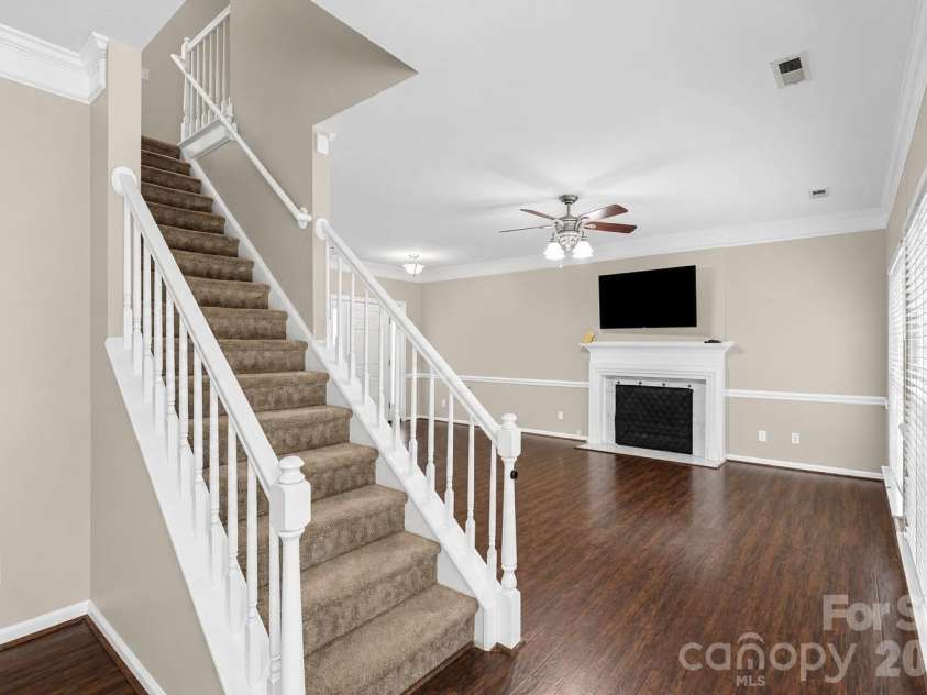 11327 Ridge Oak Drive, Charlotte, NC 28273.  MLS# CAR4394175, YatesRealty ID 31453. 