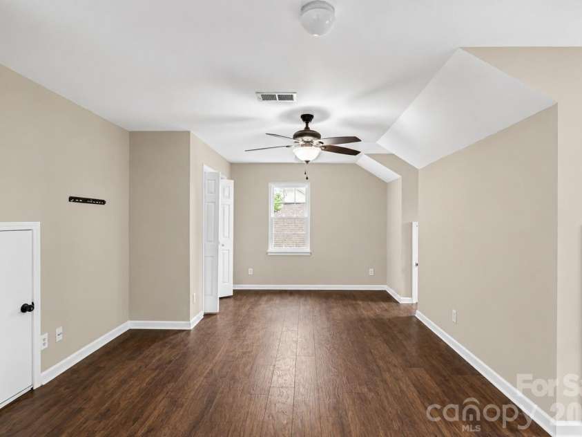 11327 Ridge Oak Drive, Charlotte, NC 28273.  MLS# CAR4394175, YatesRealty ID 31453. 