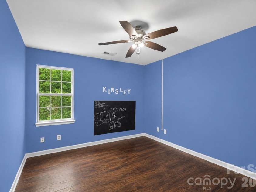 11327 Ridge Oak Drive, Charlotte, NC 28273.  MLS# CAR4394175, YatesRealty ID 31453. 