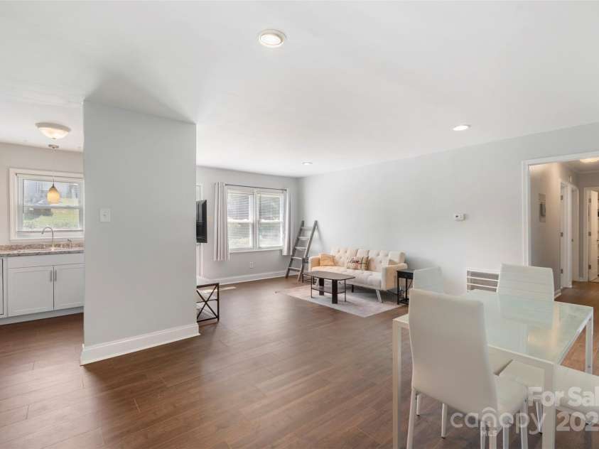 718 Maple Avenue, Gastonia, NC 28054.  MLS# CAR4278763, YatesRealty ID 31453. 