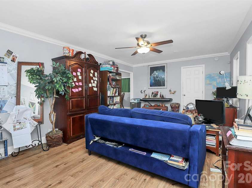 8301 Washington Boulevard, Charlotte, NC 28262.  MLS# CAR4390154, YatesRealty ID 31454. 