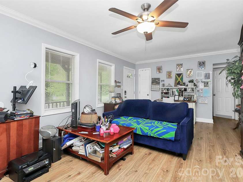 8301 Washington Boulevard, Charlotte, NC 28262.  MLS# CAR4390154, YatesRealty ID 31454. 