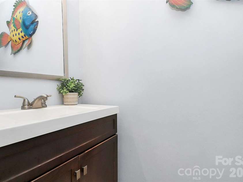 8301 Washington Boulevard, Charlotte, NC 28262.  MLS# CAR4390154, YatesRealty ID 31454. 
