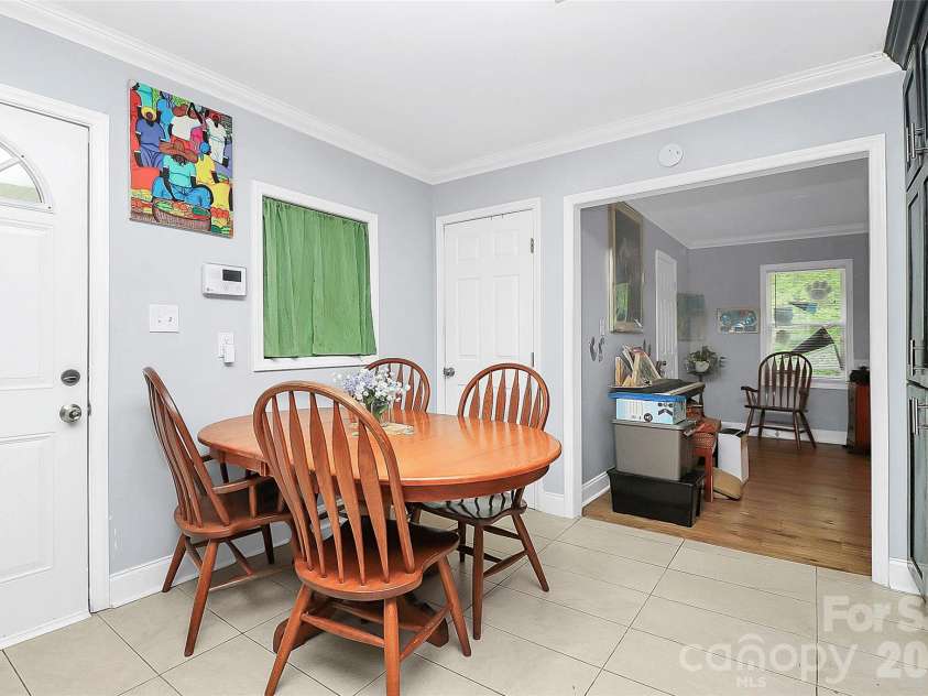 8301 Washington Boulevard, Charlotte, NC 28262.  MLS# CAR4390154, YatesRealty ID 31454. 