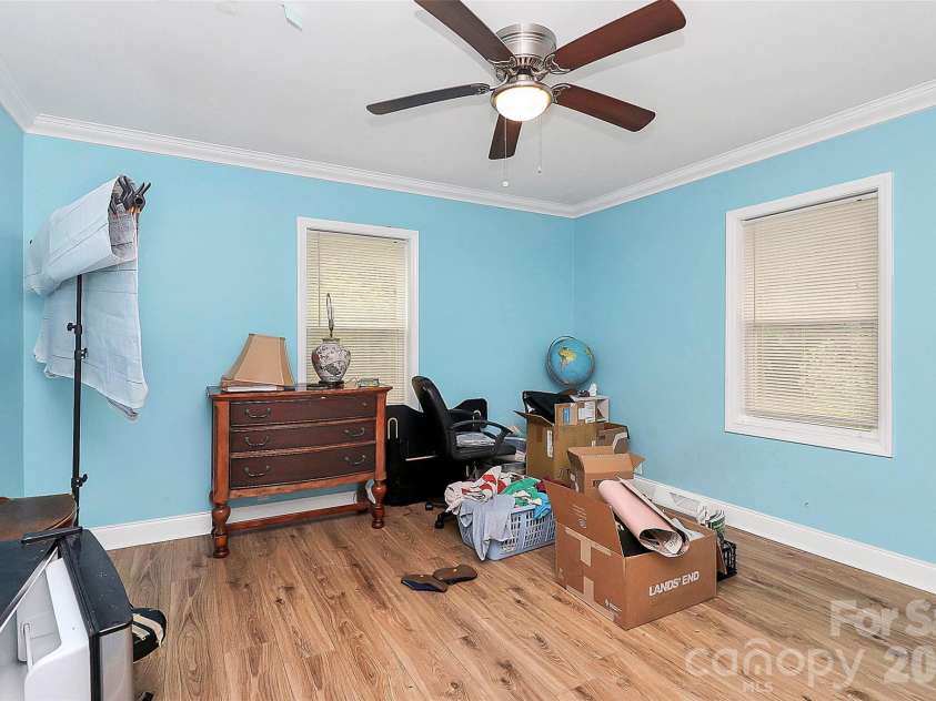 8301 Washington Boulevard, Charlotte, NC 28262.  MLS# CAR4390154, YatesRealty ID 31454. 