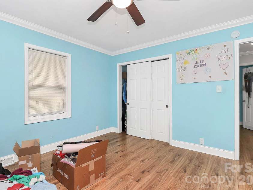 8301 Washington Boulevard, Charlotte, NC 28262.  MLS# CAR4390154, YatesRealty ID 31454. 