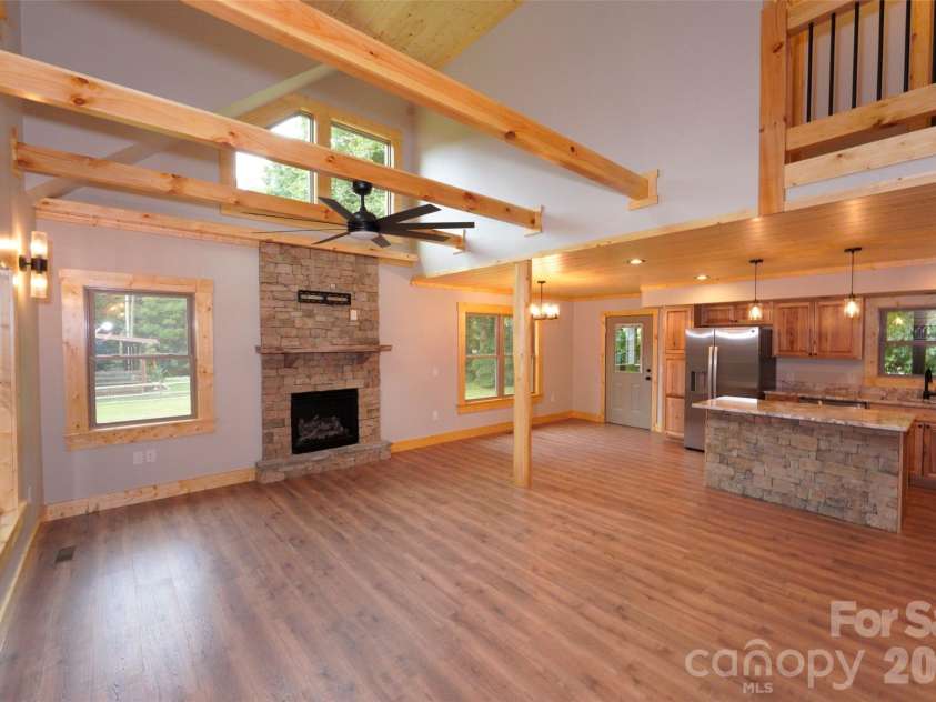 81 Breezy Creek Lane, Maggie Valley, NC 28751.  MLS# CAR4391746, YatesRealty ID 31455. 