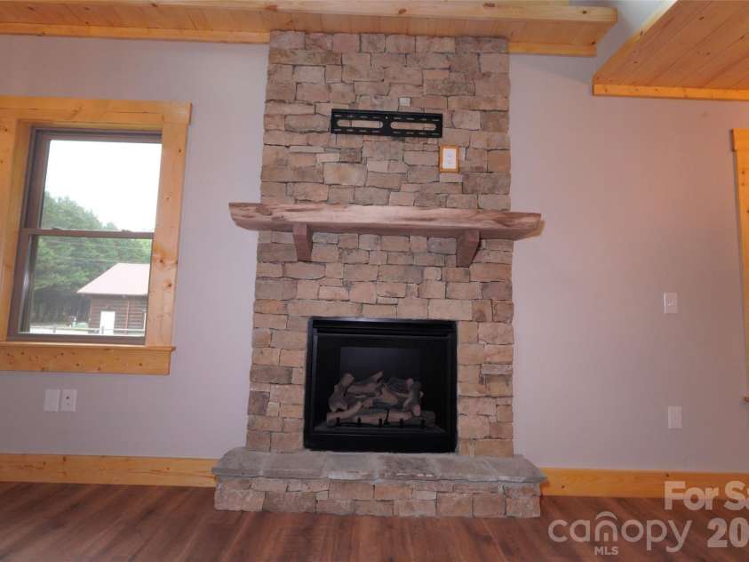 81 Breezy Creek Lane, Maggie Valley, NC 28751.  MLS# CAR4391746, YatesRealty ID 31455. 