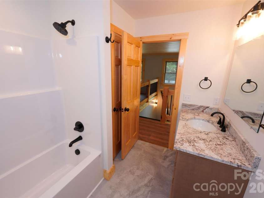 81 Breezy Creek Lane, Maggie Valley, NC 28751.  MLS# CAR4391746, YatesRealty ID 31455. 