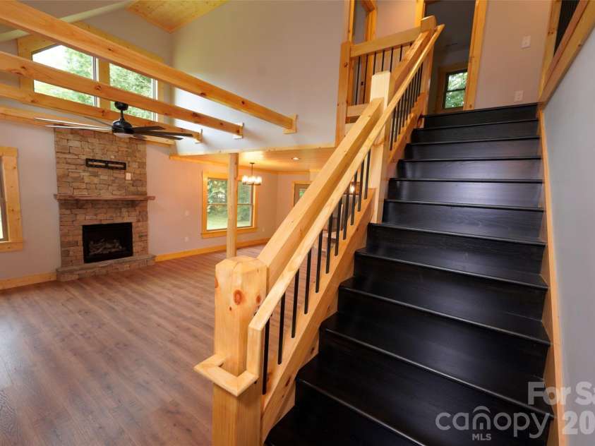 81 Breezy Creek Lane, Maggie Valley, NC 28751.  MLS# CAR4391746, YatesRealty ID 31455. 