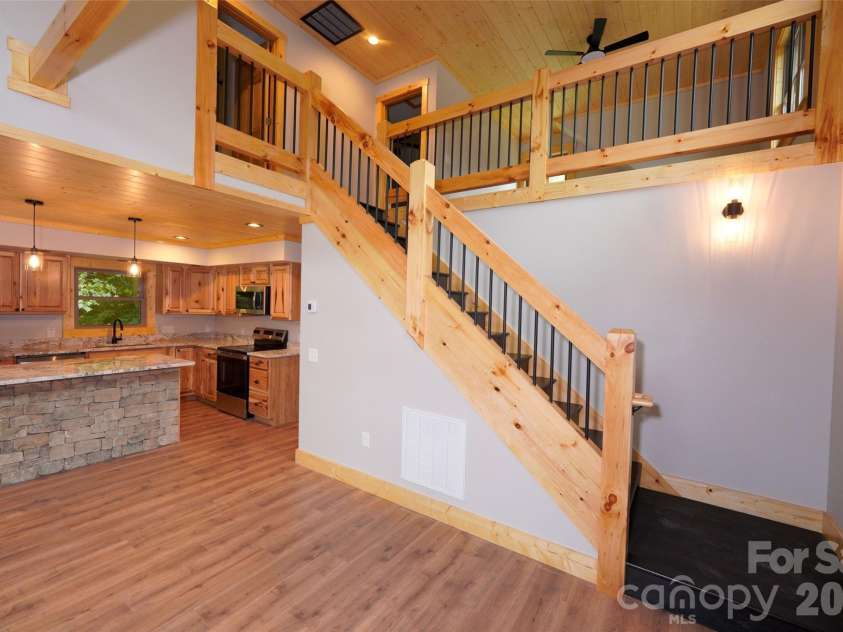 81 Breezy Creek Lane, Maggie Valley, NC 28751.  MLS# CAR4391746, YatesRealty ID 31455. 