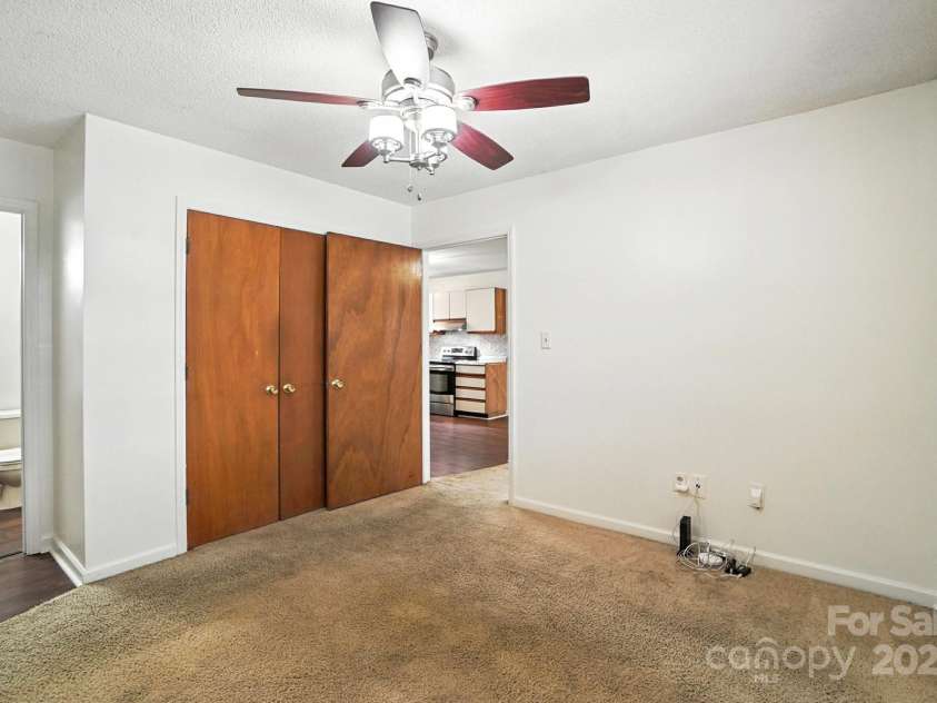 831 Flicker Street, Concord, NC 28027.  MLS# CAR4287829, YatesRealty ID 31455. Primary bedroom w/ en-suite full bath