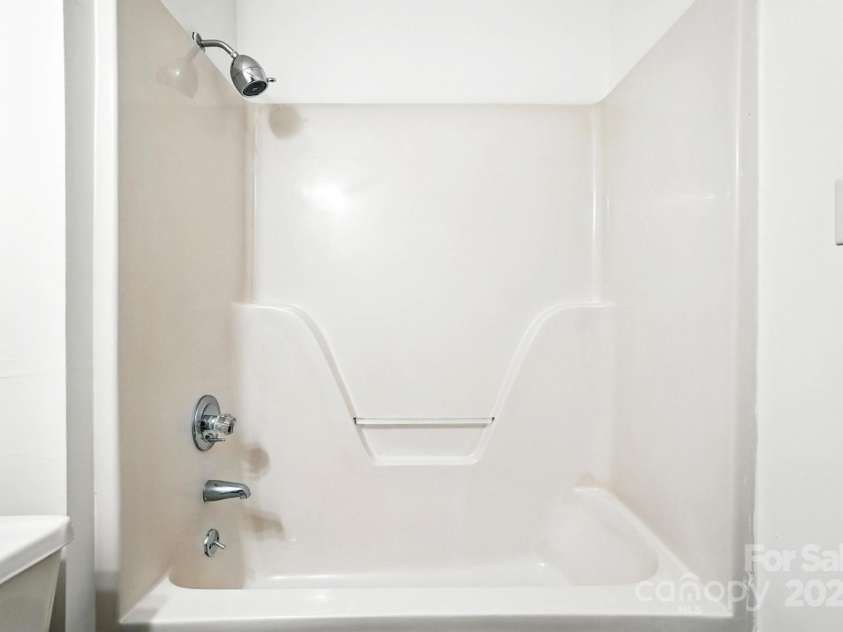 831 Flicker Street, Concord, NC 28027.  MLS# CAR4287829, YatesRealty ID 31455. Primary Shower / tub combo