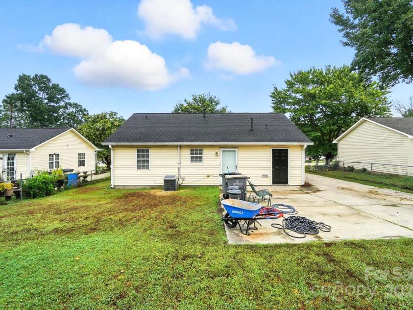 831 Flicker Street, Concord, NC 28027.  MLS# CAR4287829, YatesRealty ID 31455. Rear Yard